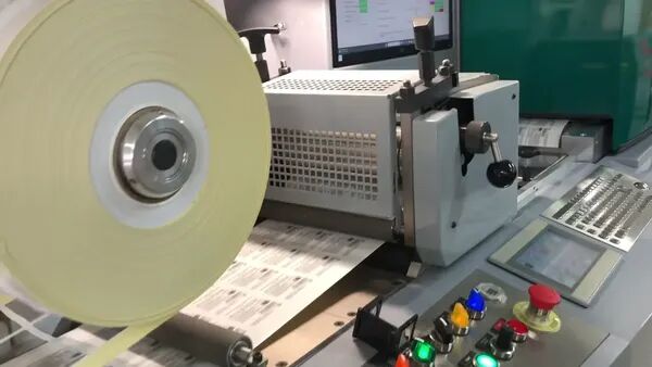 Techniques d’impression Labéo Color : l’expertise au  service de vos étiquettes adhésives